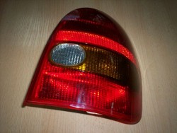 Lampa tylna opel